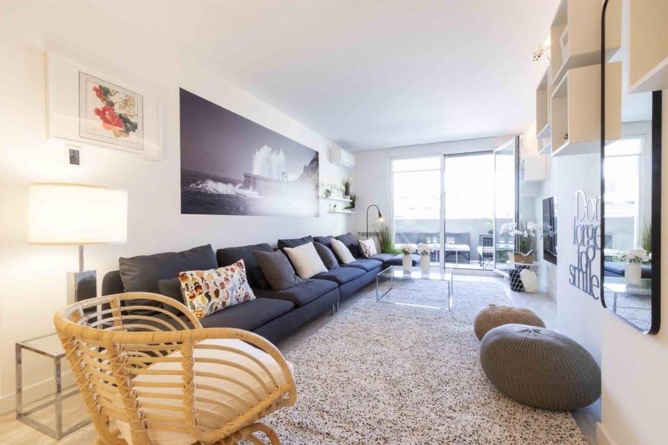 Communal lounge/ TV room, Living room