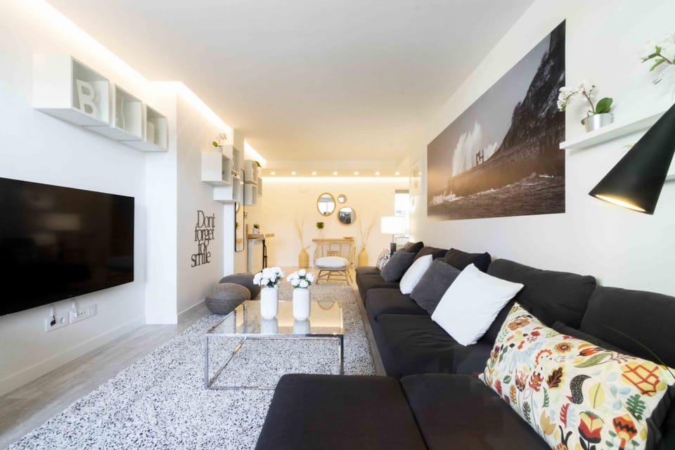 Communal lounge/ TV room, Living room