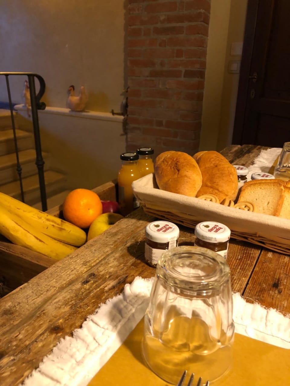 Food and drinks, Food, Breakfast, Continental breakfast, Buffet breakfast