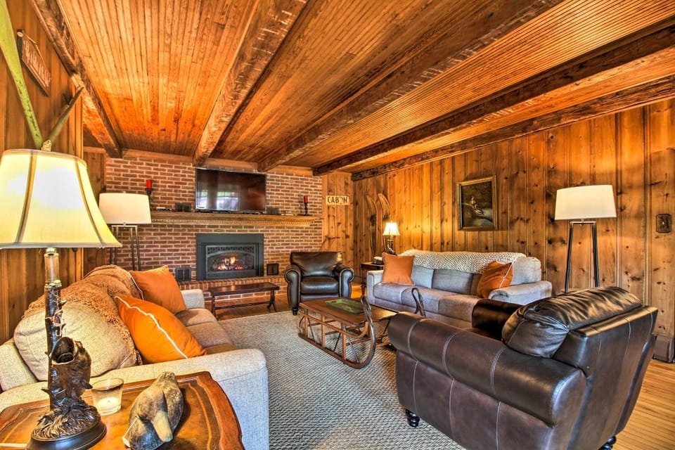 Vintage Schroon Lake Farmhouse w/ Private Beach! House in Schroon Lake