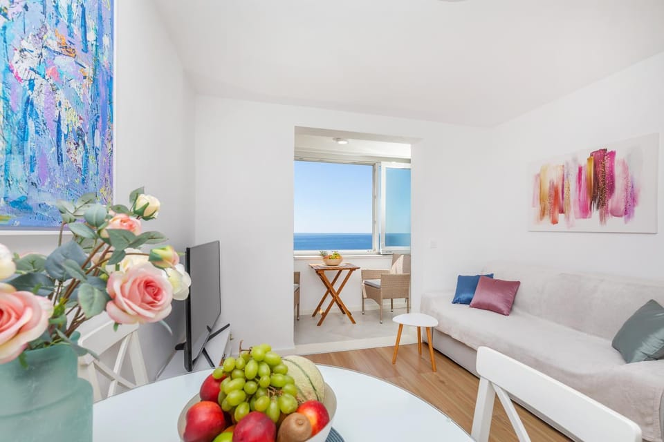 Living room, Seating area, Dining area, Sea view