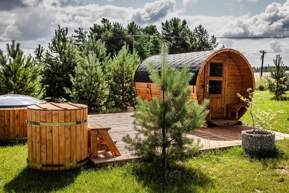 Property building, Spring, Day, Natural landscape, Winter, Summer, Garden, Horse-riding, Sauna, Seating area, Garden view, sunbed