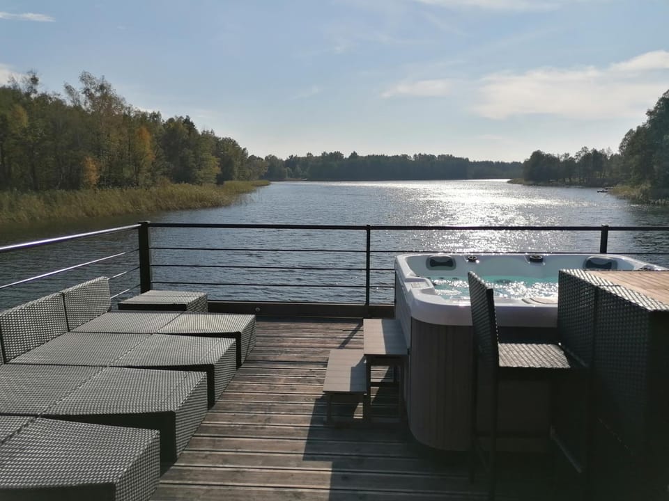 Sauna, Balcony/Terrace, Lake view