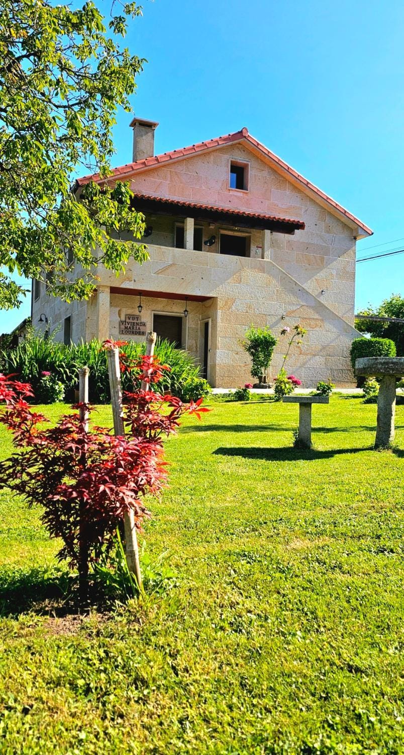 Property building, Day, Natural landscape, Garden, Garden view
