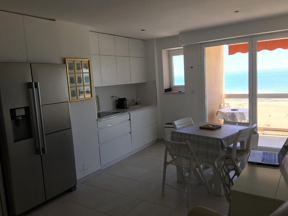 Dining area, Sea view
