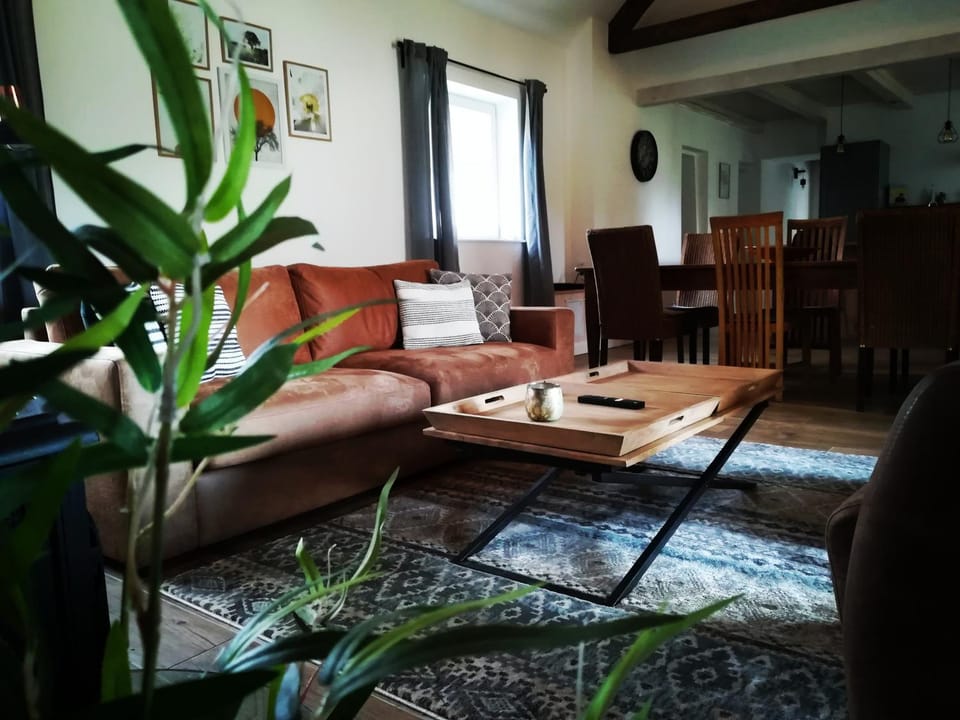 Florie Cottage House in Hungary