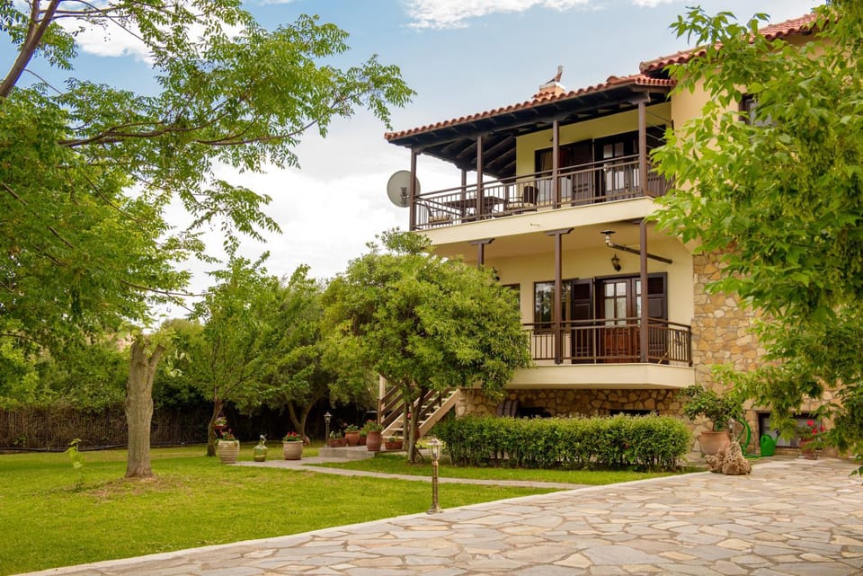 Property building, Garden