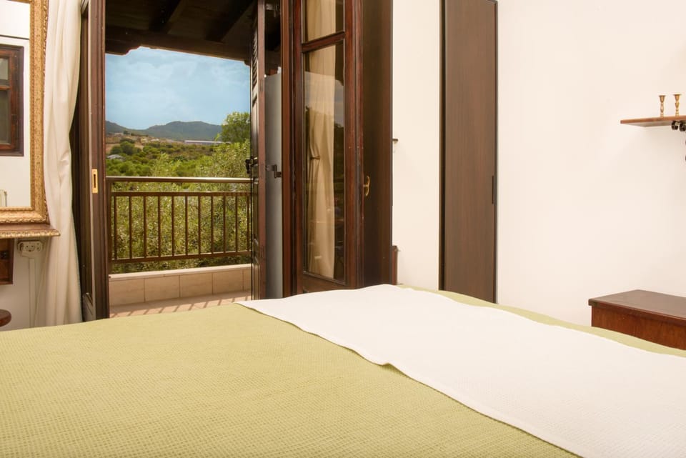 View (from property/room), Mountain view