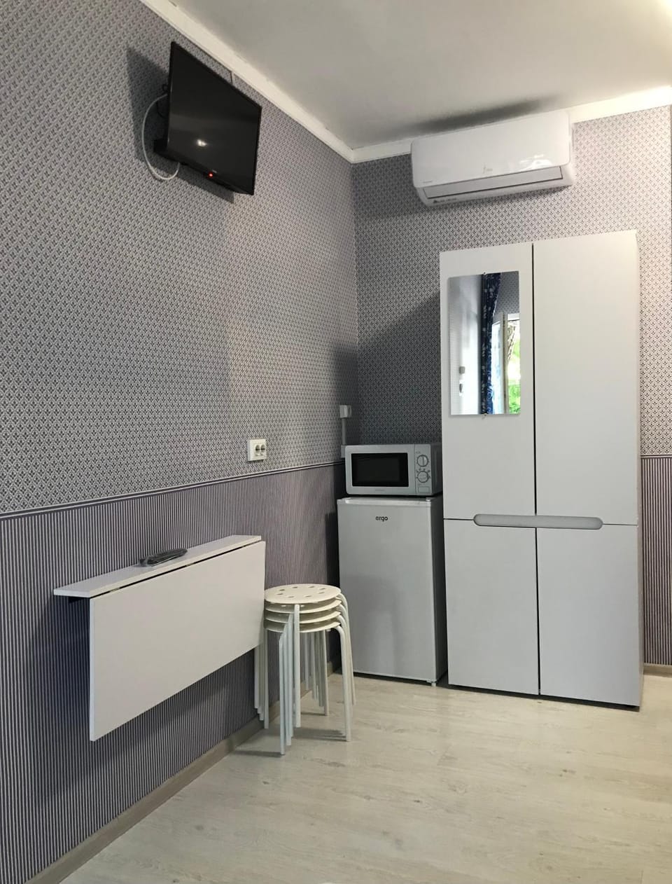 Santorini Odesa Apartment in Odessa