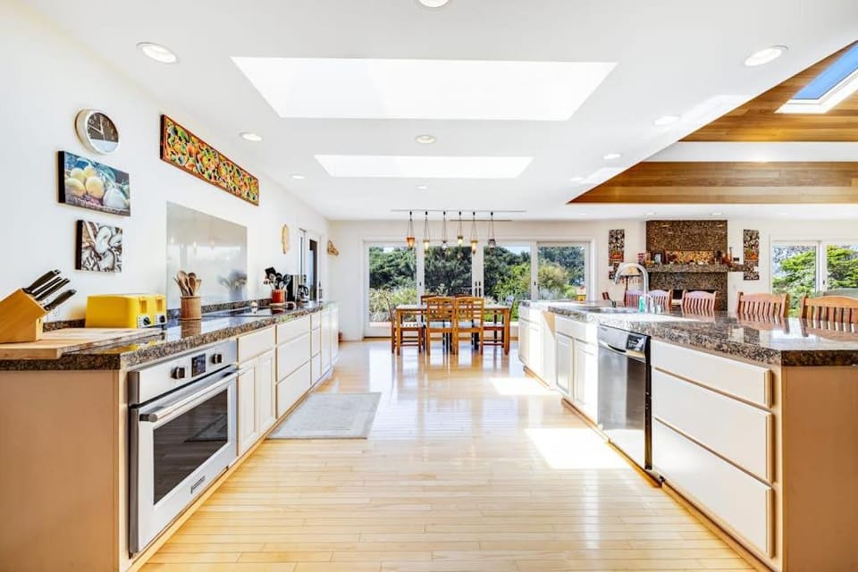 Voyagers Paradise House in Gualala