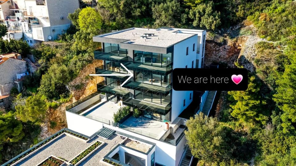 Property building, Bird's eye view