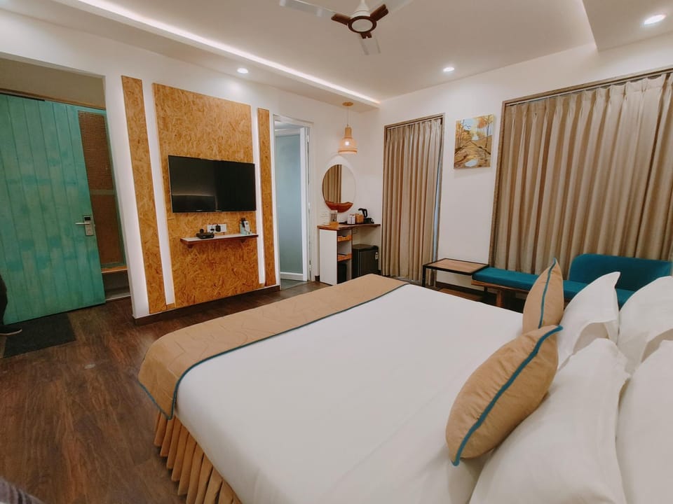 Bed, TV and multimedia, Photo of the whole room, Seating area