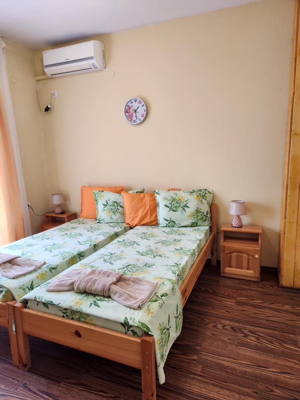 Guest House ARES Bed and Breakfast in Sozopol