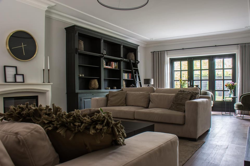 Communal lounge/ TV room, Library, TV and multimedia, Living room, Photo of the whole room