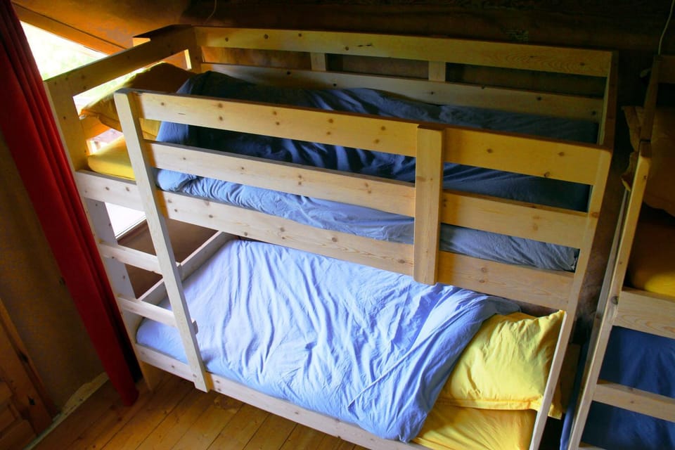bunk bed