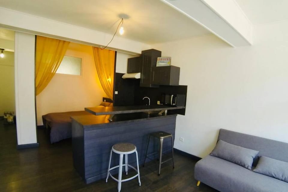 Grand studio à deux pas du Vieux Port Apartment in La Rochelle
