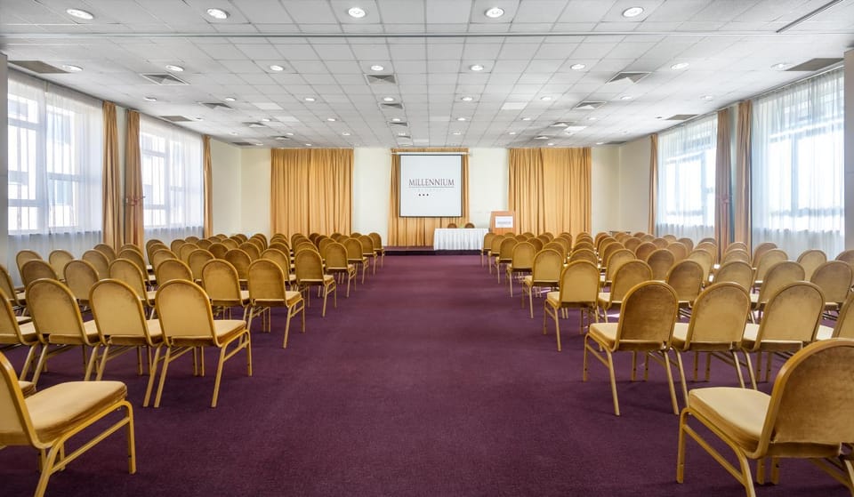 Meeting/conference room