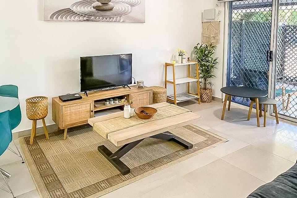 ZEN HIDEAWAY - Cozy 2-BR Modern Design with Aircon Apartment in Darwin