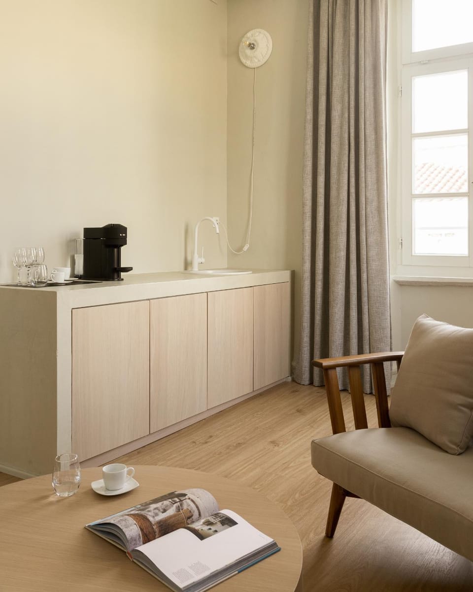 Coffee/tea facilities, Living room
