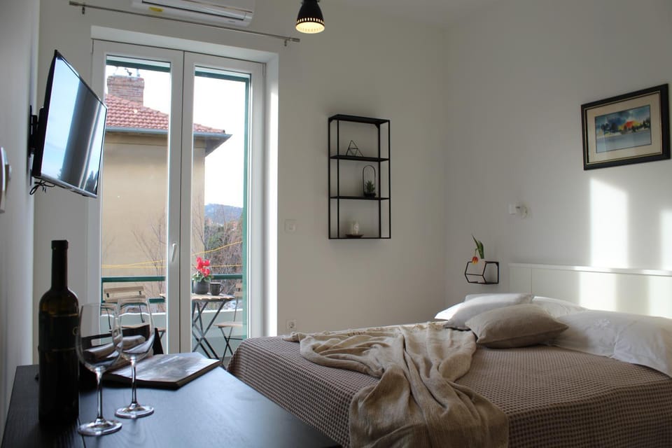 Bed, Balcony/Terrace, Photo of the whole room