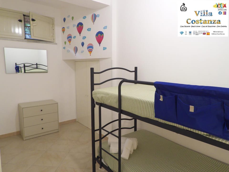 Bedroom, bunk bed, wardrobe