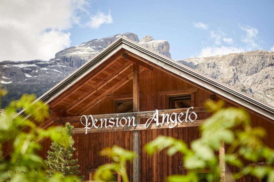 Pension Angelo Bed and Breakfast in Corvara