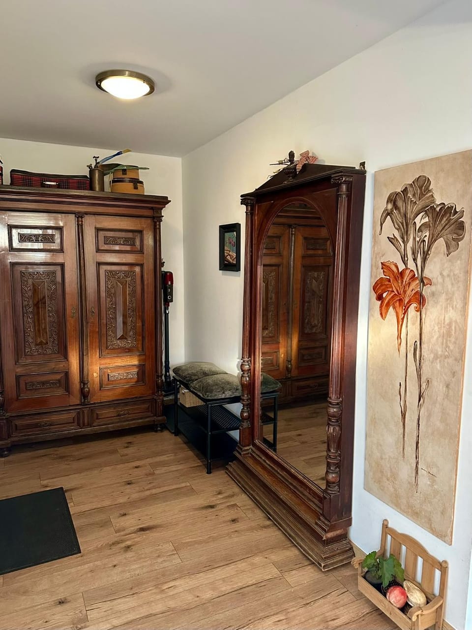 wardrobe