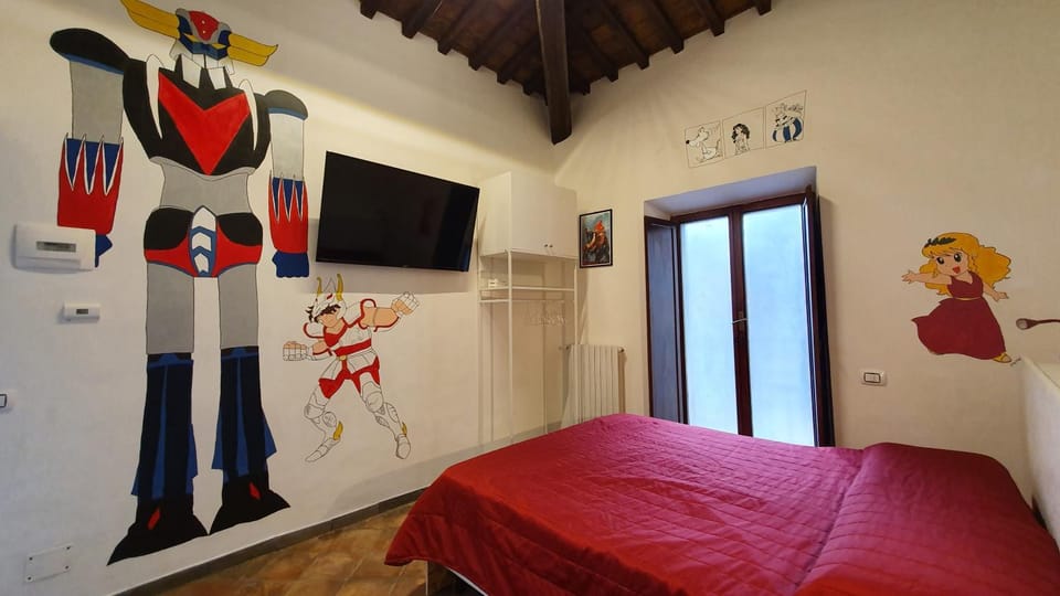 Bed, TV and multimedia, Bedroom