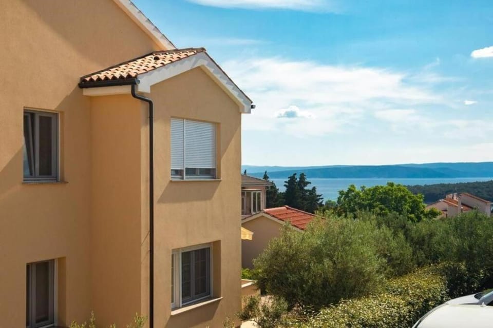 Family Apartment Natali Punat w Grill and Parking lot Apartment in Primorje-Gorski Kotar County