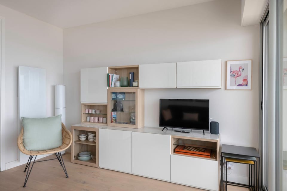 Communal lounge/ TV room, Living room