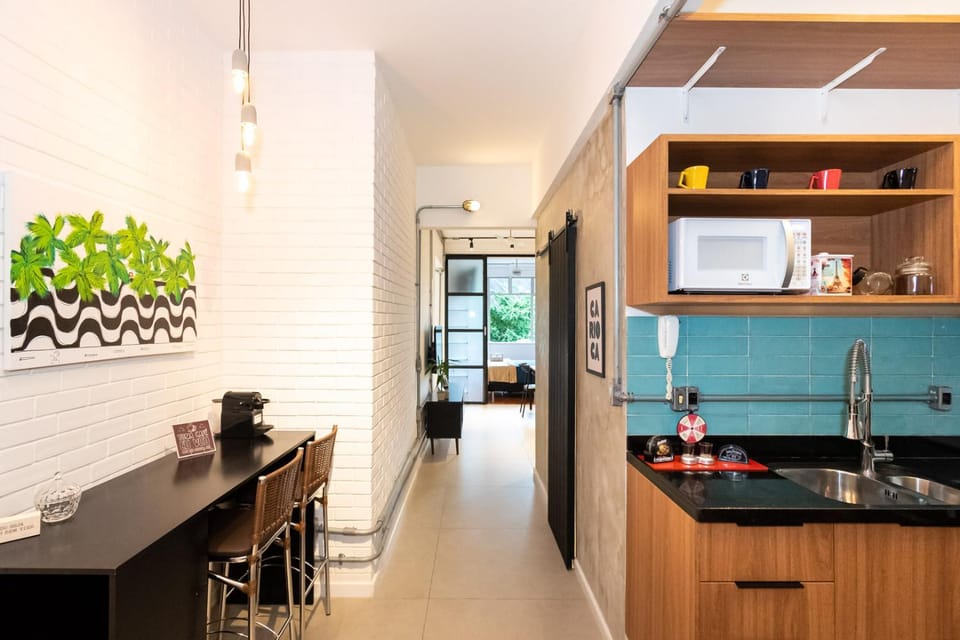1BDR 600m from Copacabana beach | CR167/504 Apartment in Rio de Janeiro