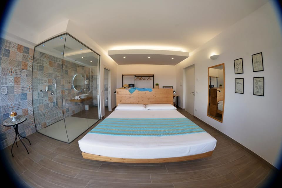 Shower, Bed, Photo of the whole room