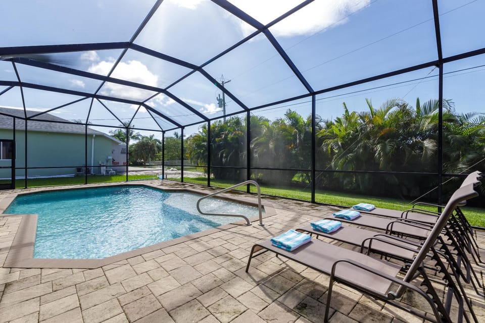 New Vacation Home with Private Heated pool! - Villa Cordia - Roelens Vacations House in Cape Coral