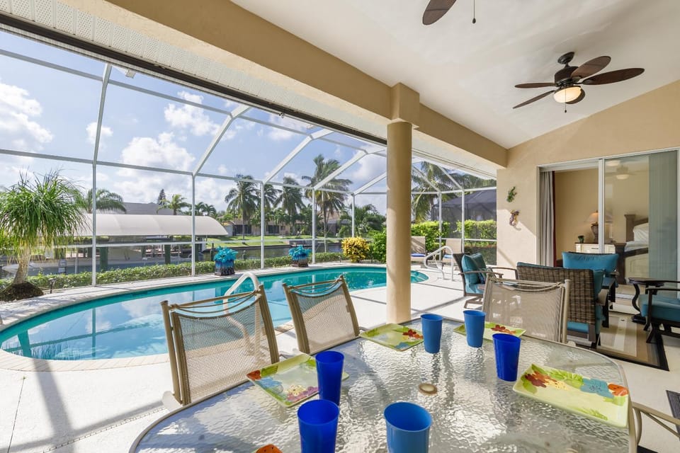New Gulf Access Home with Private Solar Heated Pool and Spa -Villa Dreamweaver, Cape Coral - Roelens Vacations House in Cape Coral