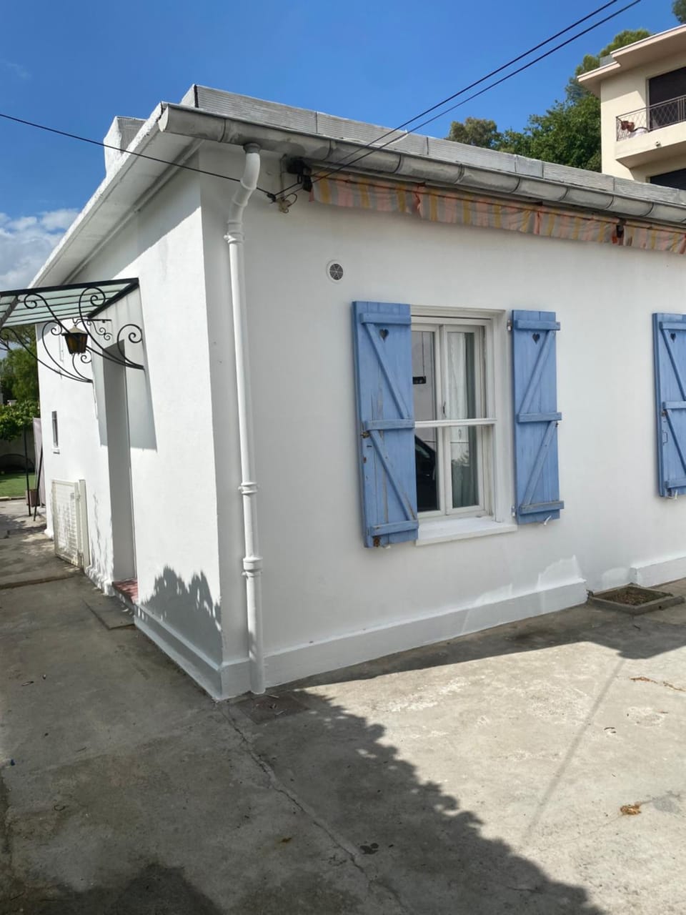 Facade/entrance
