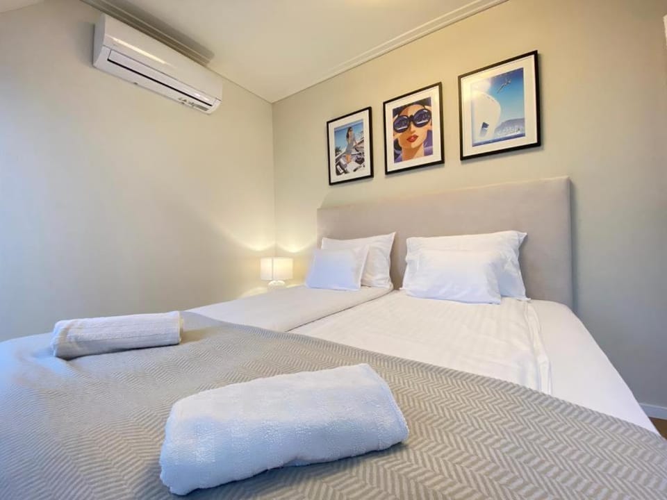 Sun terrace mini penthouse Bestern Apartment in Szeged