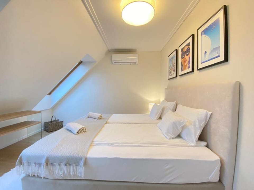 Sun terrace mini penthouse Bestern Apartment in Szeged