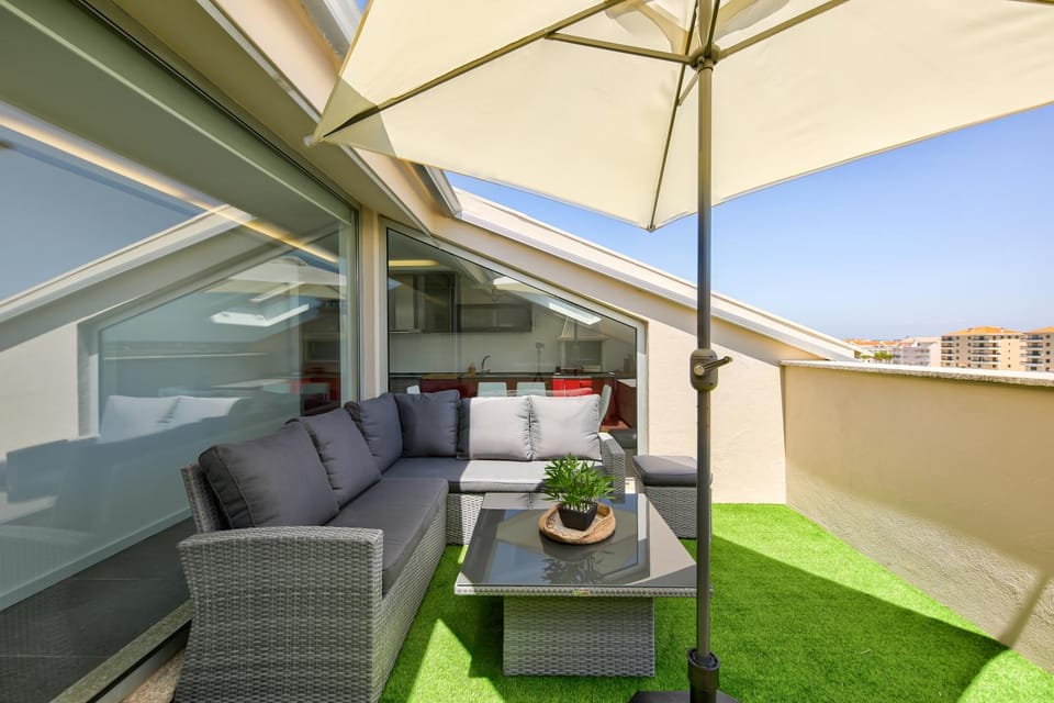 Seating area, sunbed