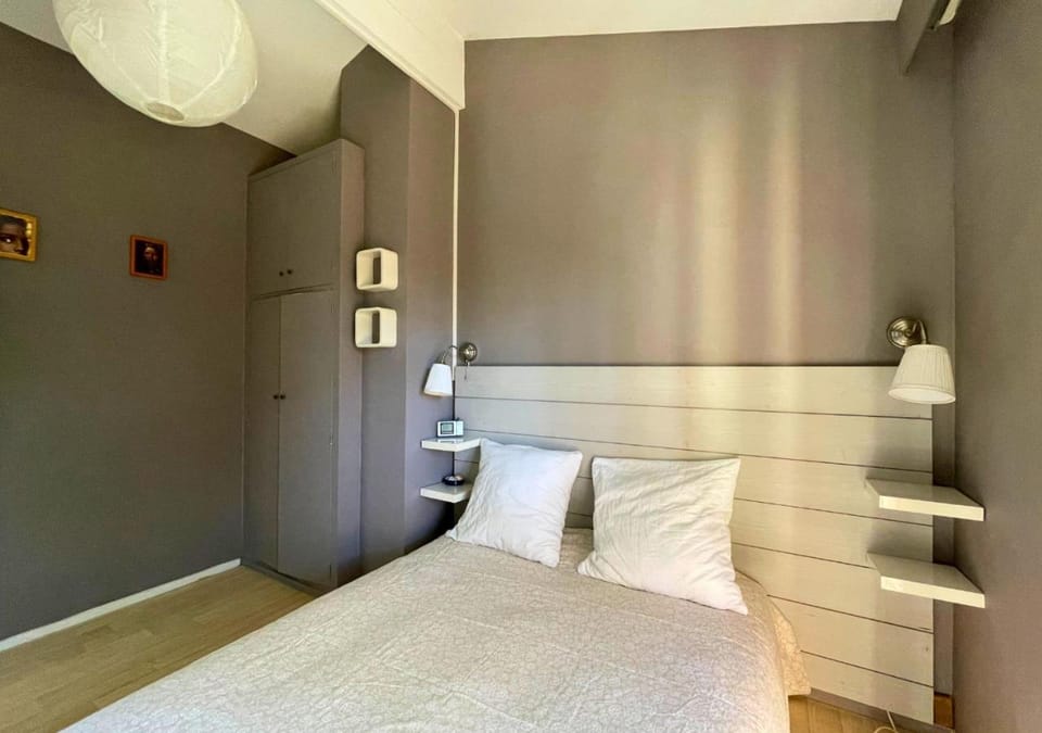 Bed, Photo of the whole room, Bedroom, wardrobe