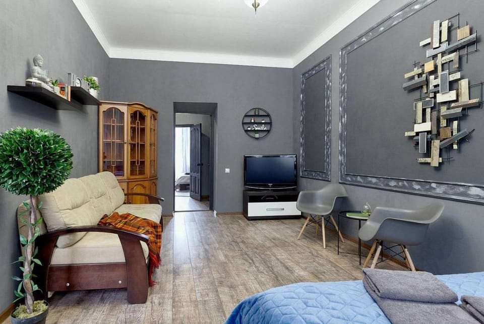 ЦЕНТР ПАЛАЦ СПОРТУ вул БАСЕЙНА 13 ЛОФТ ТРИ ВЕЛИКІ КІМНАТИ Apartment in Kiev City - Kyiv