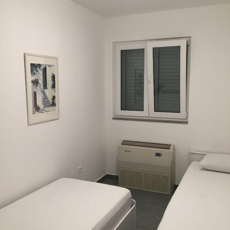 White Anchor Apartment in Šibenik-Knin County, Croatia