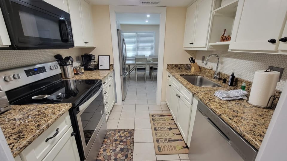 HHI Homes LLC Bed and Breakfast in Hilton Head Island