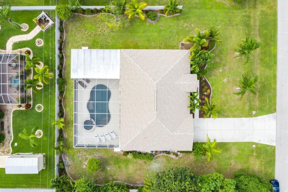 Southern Exposure - Villa Palms - Roelens Vacations House in Cape Coral