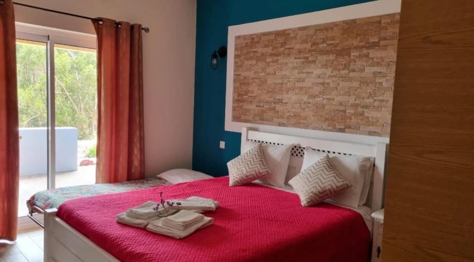 Herdade Monte Novo Do Pocinho Farm Stay in Vila Nova de Milfontes