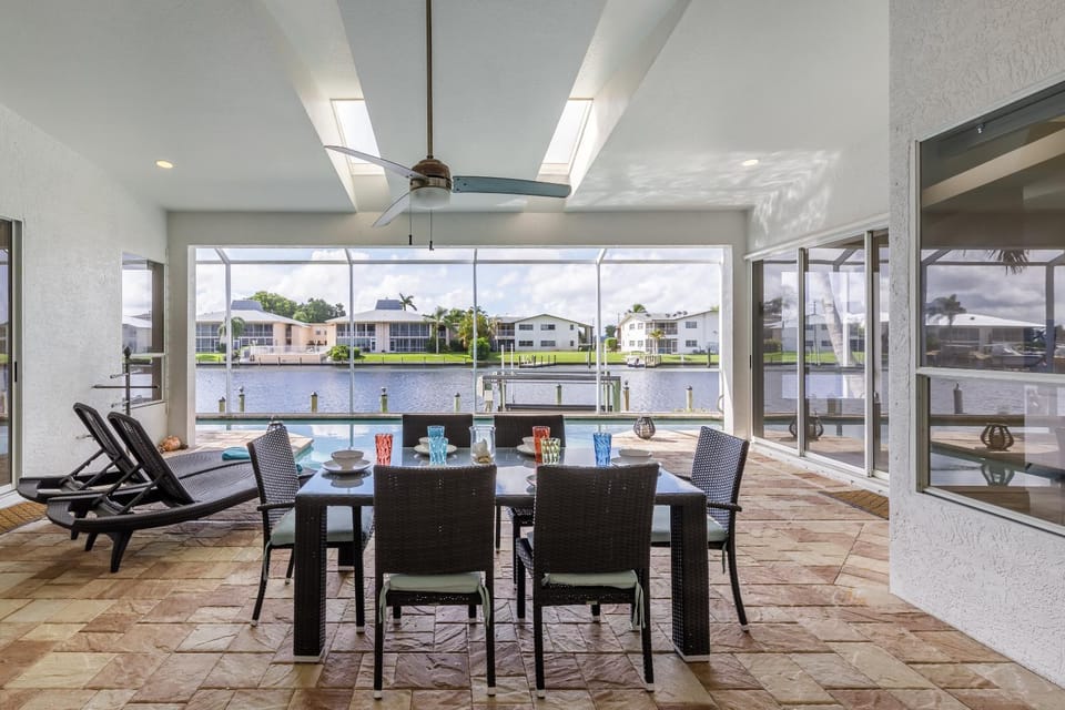 Villa Poinciana - Cape Coral - Roelens Vacations House in Cape Coral