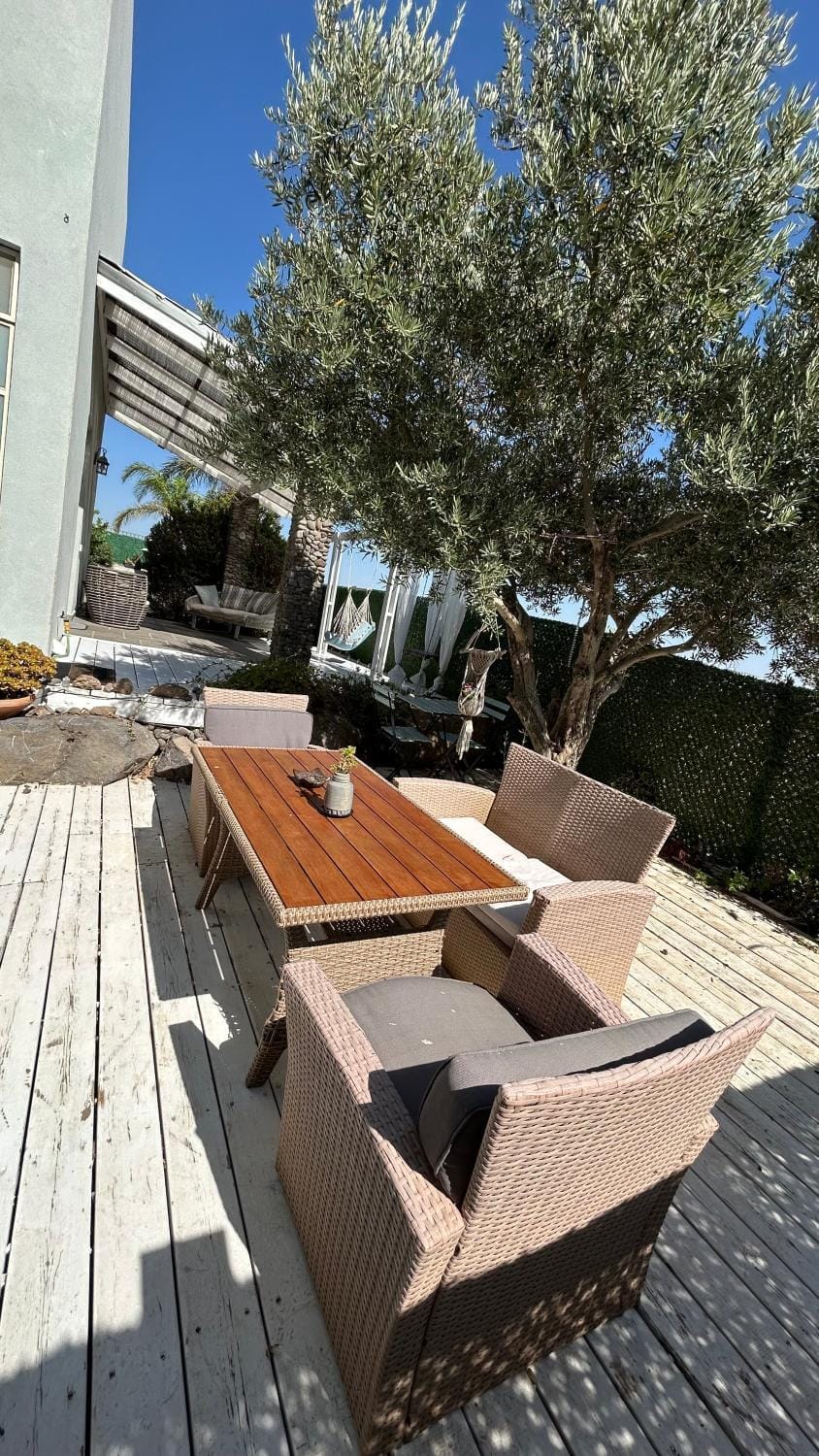 Patio, Garden, View (from property/room), Balcony/Terrace, Seating area, Garden view