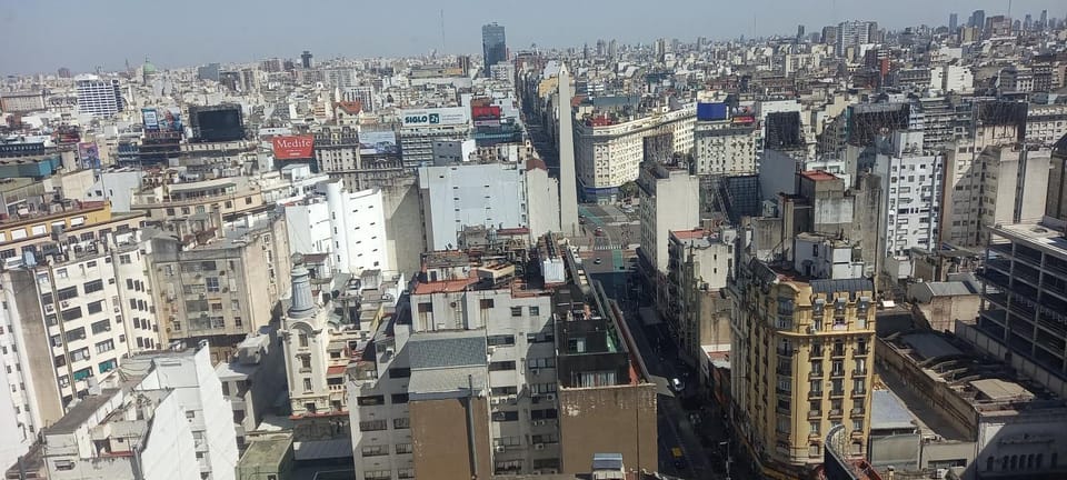 Que mejor vista del Obelisco piso a la calle Corrientes Apartment in Buenos Aires