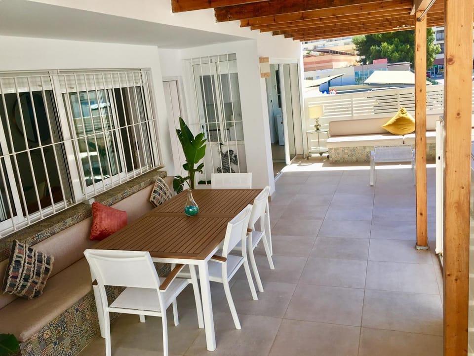 Balcony/Terrace, Dining area