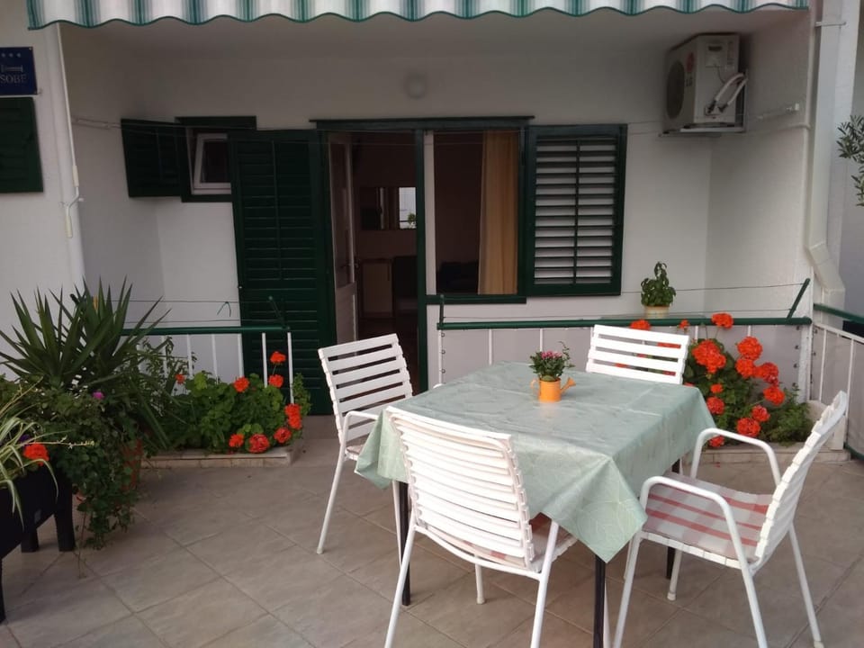 Apartman Dese 2+1 Apartment in Tučepi