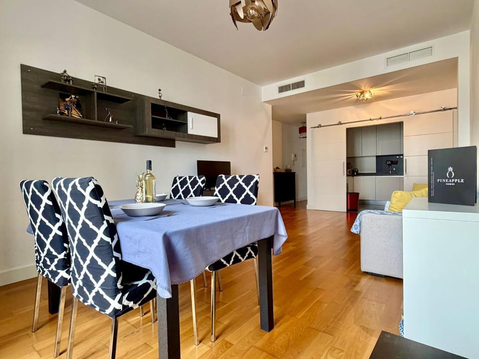 Sebastian Souviron 18 con Parking by Pineapple Homes Apartment in Malaga